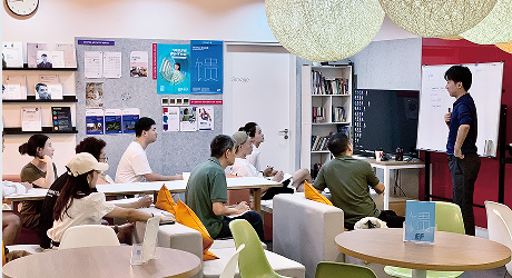 英语活动局来源课程海报