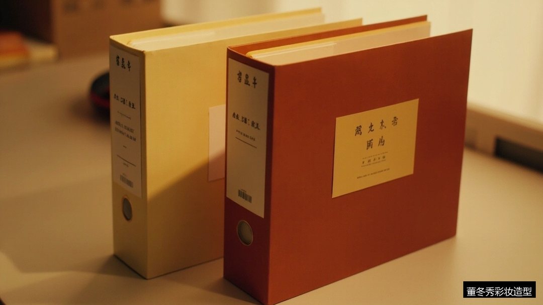 两门影楼化妆课程对比意境图