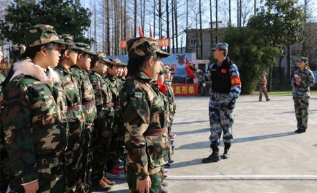 上海西点精英女兵特训营夏令营--火凤凰(7天)来源课程海报